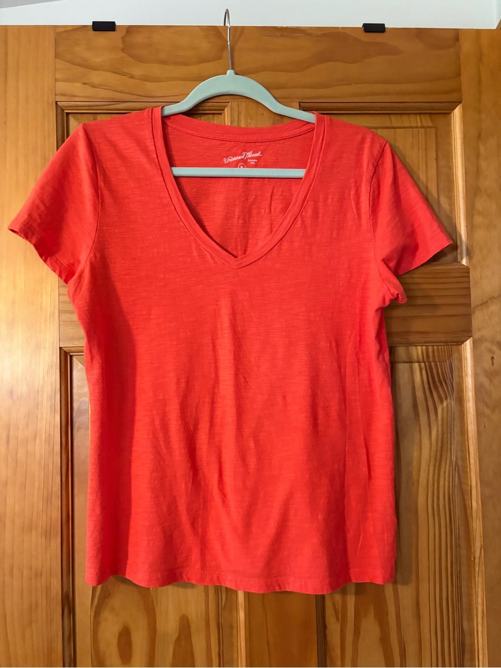 Universal Thread Classic V-Neck Women’s Tee - Orange